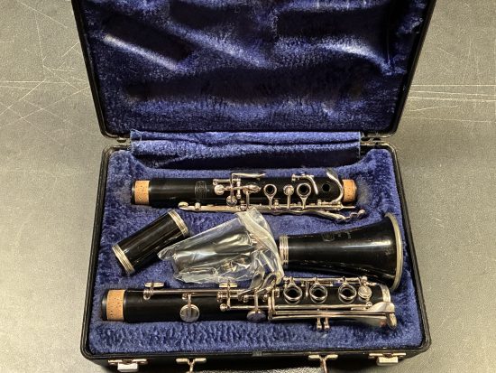 Used Student Clarinet - Bundy - SN252589
