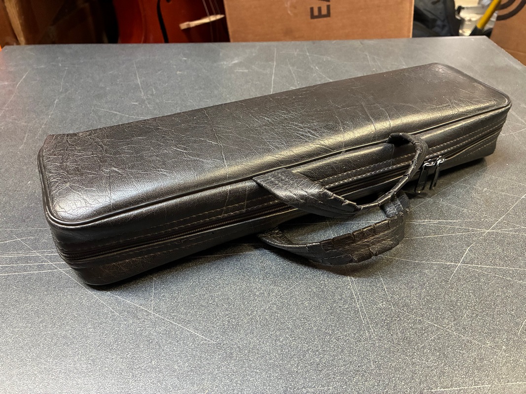 Used Student Flute - Selmer Signet -Open Hole - SN043083 - Image 3