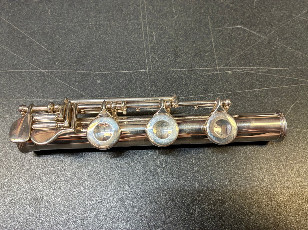 Used Student Flute - Selmer Signet -Open Hole - SN043083 - Image 6