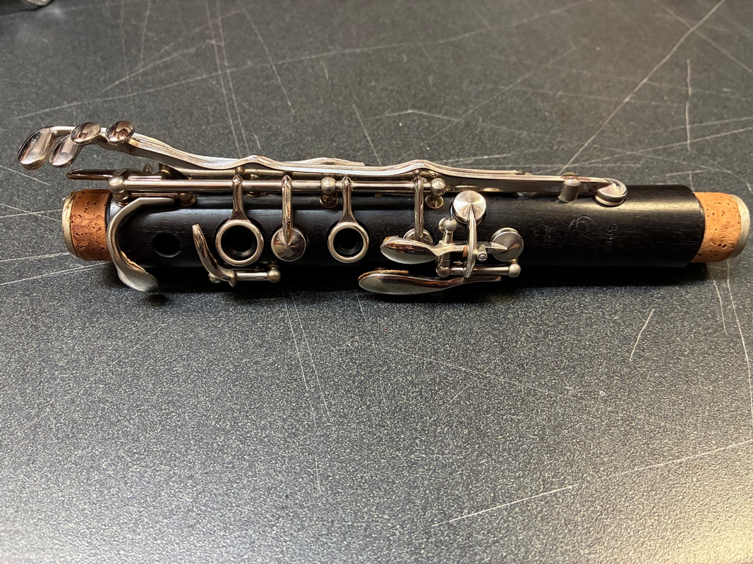 Used Intermediate Clarinet - Selmer Signet - SN82661 - Image 5