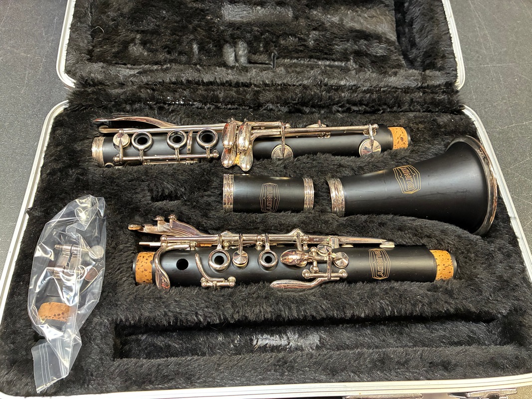 Used Student Clarinet - Bundy - SN11080190