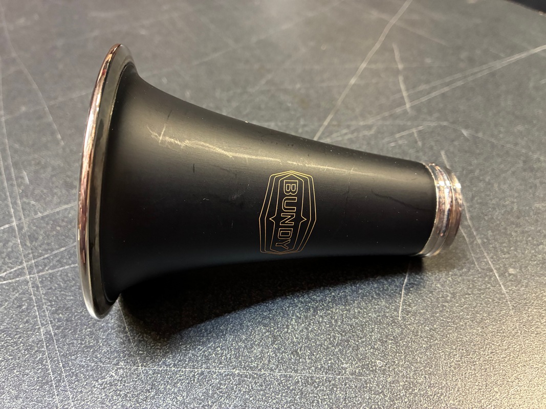 Used Student Clarinet - Bundy - SN11080190 - Image 8