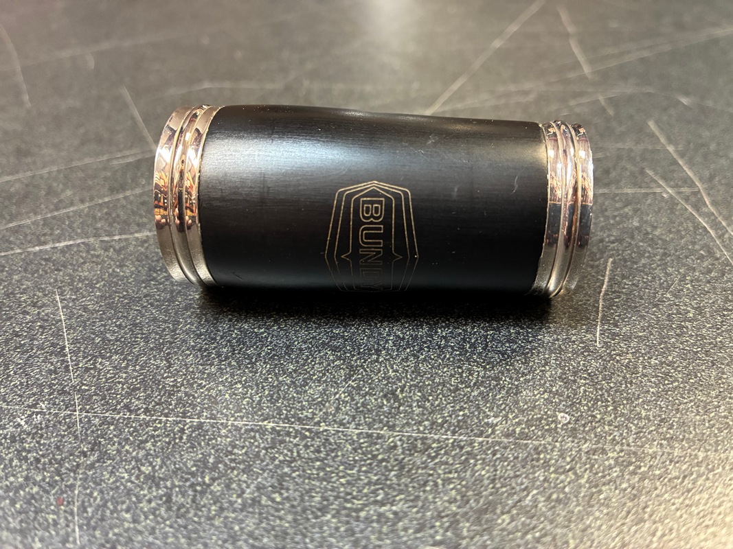 Used Student Clarinet - Bundy - SN11080190 - Image 7