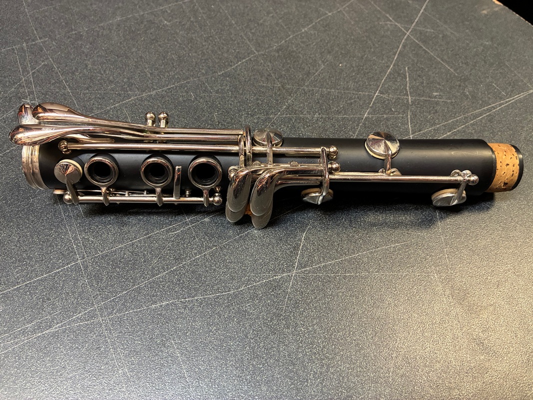 Used Student Clarinet - Bundy - SN11080190 - Image 3