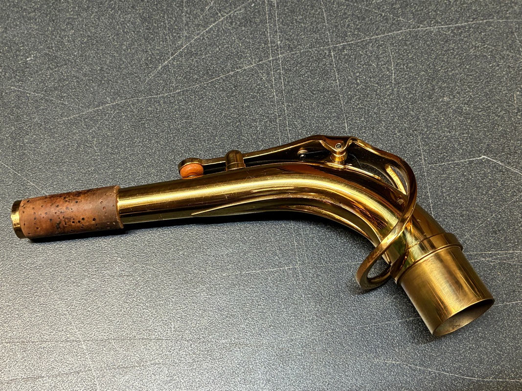 Used Student Alto Saxophone - Buffet Evette - SNBCA142561 - Image 11