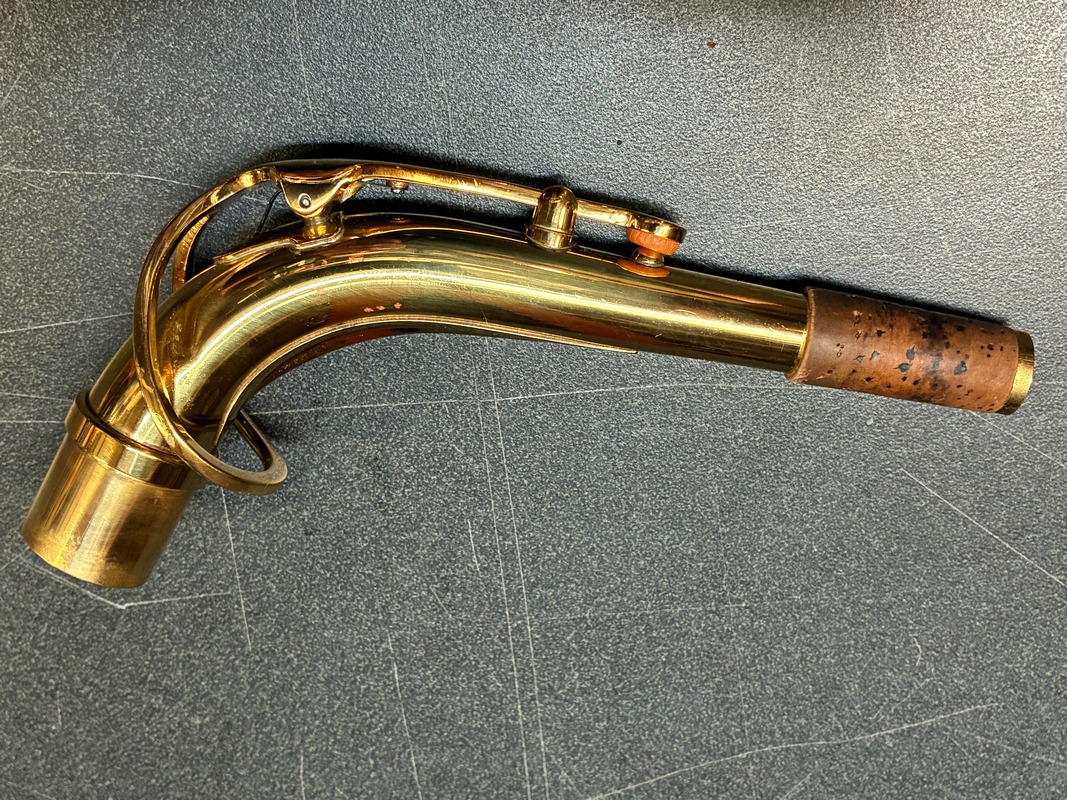 Used Student Alto Saxophone - Buffet Evette - SNBCA142561 - Image 10