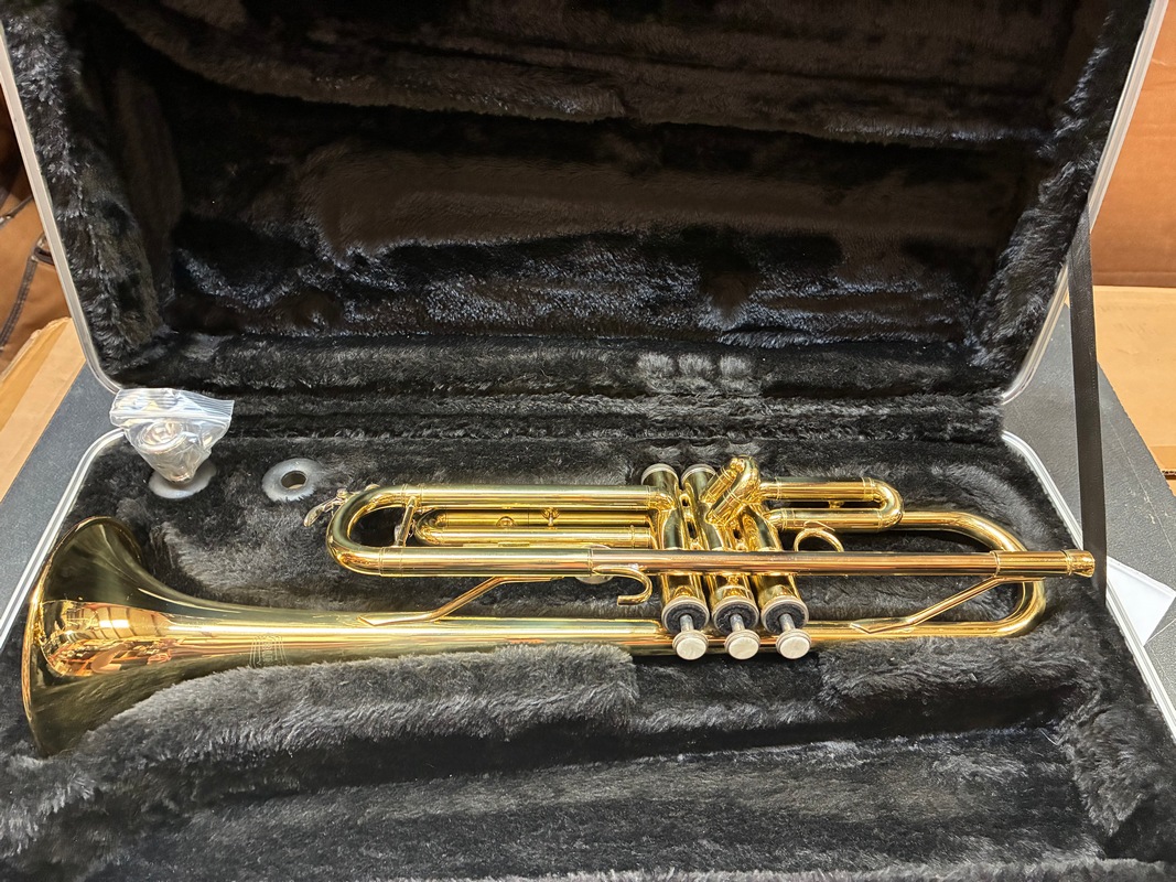 Used Student Trumpet - Bundy - SNTR12020044