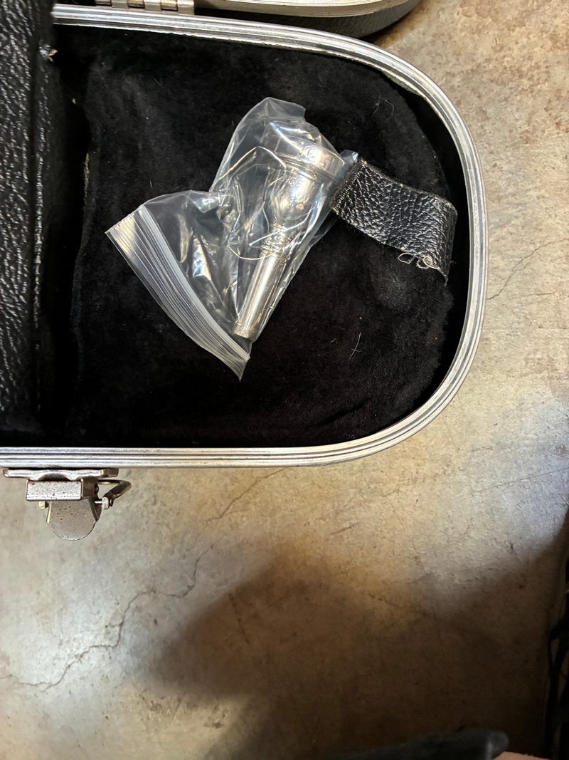 Used Student Trombone - Bundy - SNA27405 - Image 3