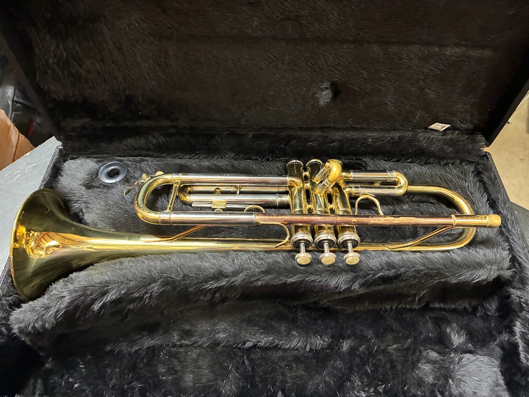 Used Student Trumpet - SCM Exclusive HTR2335 - SN734119