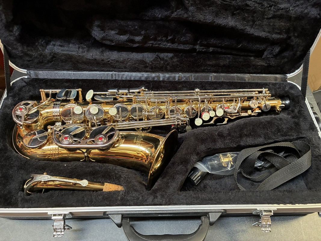 Used Student Alto Saxophone - Selmer AS500 - SN-32304